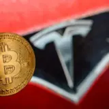 Прибуток Tesla – оголосила про продаж частини біткоінів