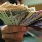 В Украине откажутся от повышения минимальной зарплаты и соцвыплат