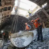 Метро Киева – в начале осени планируют возобновить работу ряда станций синей ветки метро