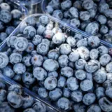 У Києві заборонили продаж швидкопсувних продуктів