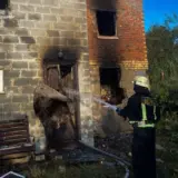 Атака дронів – уламки дронів впали на житлові будинки в Київській області