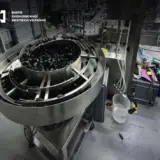 У Києві викрили масштабну схему нелегального виробництва рідин для цигарок