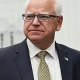 Кандидат в вице-президенты США Тим Уолз оказался любителем рок-музыки