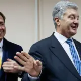Адвокат Порошенко получил бронирование от армии