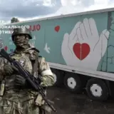 Окупанти відбирають гуманітарну допомогу в українців