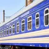 На Львівщині дерево впало на пасажирський поїзд