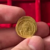 Золотые монеты царской эпохи найдены в Болгарии – фото