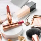 Як нарцисизм і психопатія відбиваються у косметичних звичках