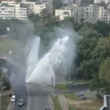 Прорив водопроводу у Києві – на проспекті Науки прорвало трубу