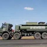 В Крыму горит крупнейшая нефтебаза