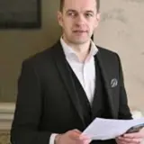 Шокуючий інцидент з постачанням курятини: військові знайшли голку у замороженому м’ясі