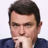 Безрукова та Ситник укладають збройні контракти із закордонними компаніями без ліцензій на мільярди гривень