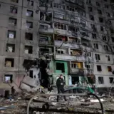 Обстрел Харькова – на Салтовке попадание в 12-этажный жилой дом