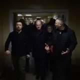 Зеленський пояснив, чому не варто дзвонити Путіну