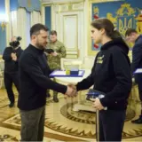 Зеленський нагородив Берлінську Золотим серцем