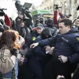 Протесты в Грузии – у здания парламента Грузии произошли столкновения между протестующими и полицией