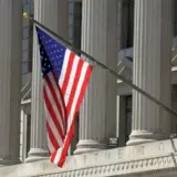 Інавгурація Трампа пройде при приспущених прапорах