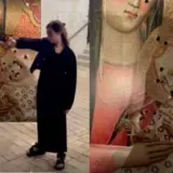 Швейцарка, стрелявшая по иконе, устала ждать, пока ее исключат из партии, и вышла из нее сама