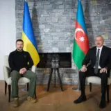 Зеленский призвал Алиева давить на Россию