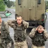 Російським окупантам дозволять дзвонити додому