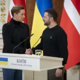 Зеленський провів розмову з прем’єр-міністром Данії