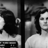 4 февраля 1974 года была похищена внучка миллиардела и газетного магната Патрисия Херст