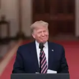Дональд Трамп устраивает скандалы – почему президент США ссорится со всеми