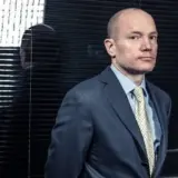 УП критикує владу, бо її власнику загрожують санкції за співпрацю з Росією – ЗМІ