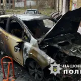 Пожар в Киеве – вблизи станции метро Олимпийская загорелся автомобиль
