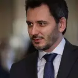 Военное положение в Украине можно отменить при условии окончания войні с Россией