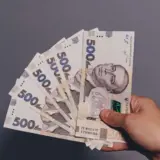 Виплати українцям – сотні тисяч українців отримають виплати до Дня Незалежності