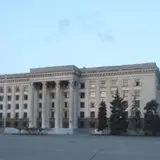 В Одесі чоловік із двома ножами поранив чотирьох поліцейських