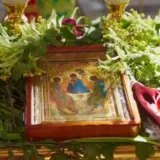 Православные в Украине 8 июня отмечают Троицу – запреты и обычаи церковного праздника