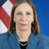 Завтра посол США в России Линн Трейси сделает прощальное обращение