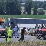ДТП у Франції – автобус, у якому перебували дорослі та підлітки з України, перекинувся у кювет