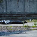 Обстрел Киева – спасатели достали из-под завалов тело погибшего