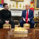 Військова допомога Україні – Трамп запевнив Зеленського, що зупинка допомоги сталася не за його розпорядженням