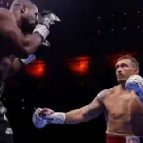 Олександр Усик нокаутував Дюбуа і став абсолютним чемпіоном світу
