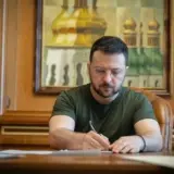 Зеленский ввел санкции против 5 лиц за антиукраинскую пропаганду, в списке Юлия Латынина