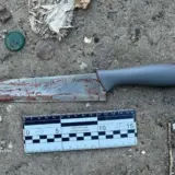 У Києві чоловік мало не вбив коханця дружини