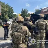 Стрельба в Черкассах – неизвестный устроил стрельбу возле “МакДональдза” на улице Смелянской