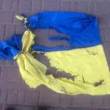 В Кропивницком мужчина растоптал флаг Украины