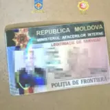 Молдавский пограничник принудительно вернул двух мужчин в Украину
