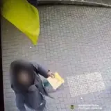 В Одессе женщина надругалась над флагом Украины