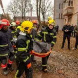 Обстрел Тернополя – из-под завалов достали тела женщины и двух детей