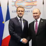 Макрон хоче зателефонувати Путіну