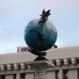 З пам’ятного знака Нульовий кілометр на Майдані у Києві приберуть назви російських міст