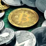 Приблизно 16% українців мають криптоактиви