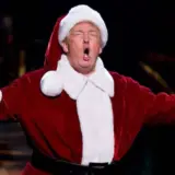 Трамп пообіцяв не пустити поганого Санту у США