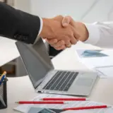 Реєстрація компанії в США, Польщі та ОАЕ